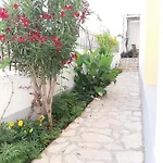 With A Parking Space - 19003 *