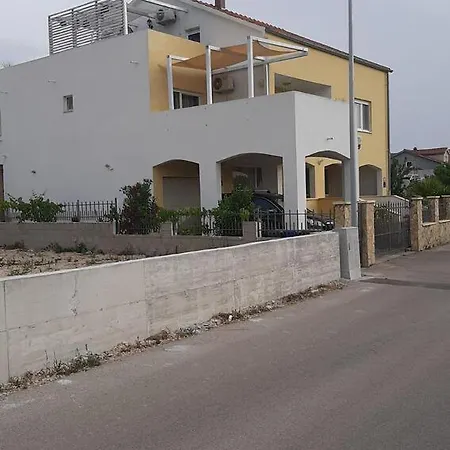 With A Parking Space - 19003 Apartman