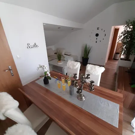 With A Parking Space Razine, - 19003 Apartment